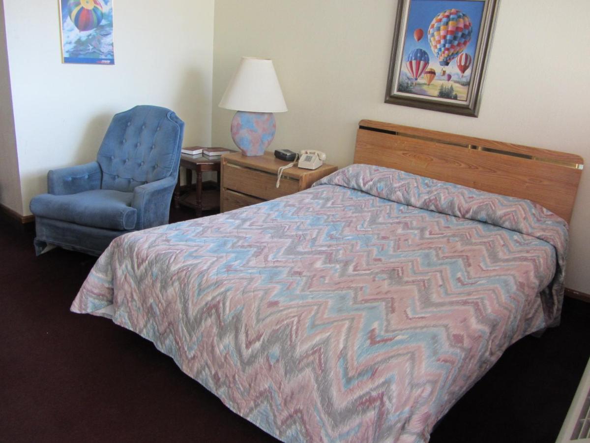 Warrick Plaza Inn Plainview Ruang foto
